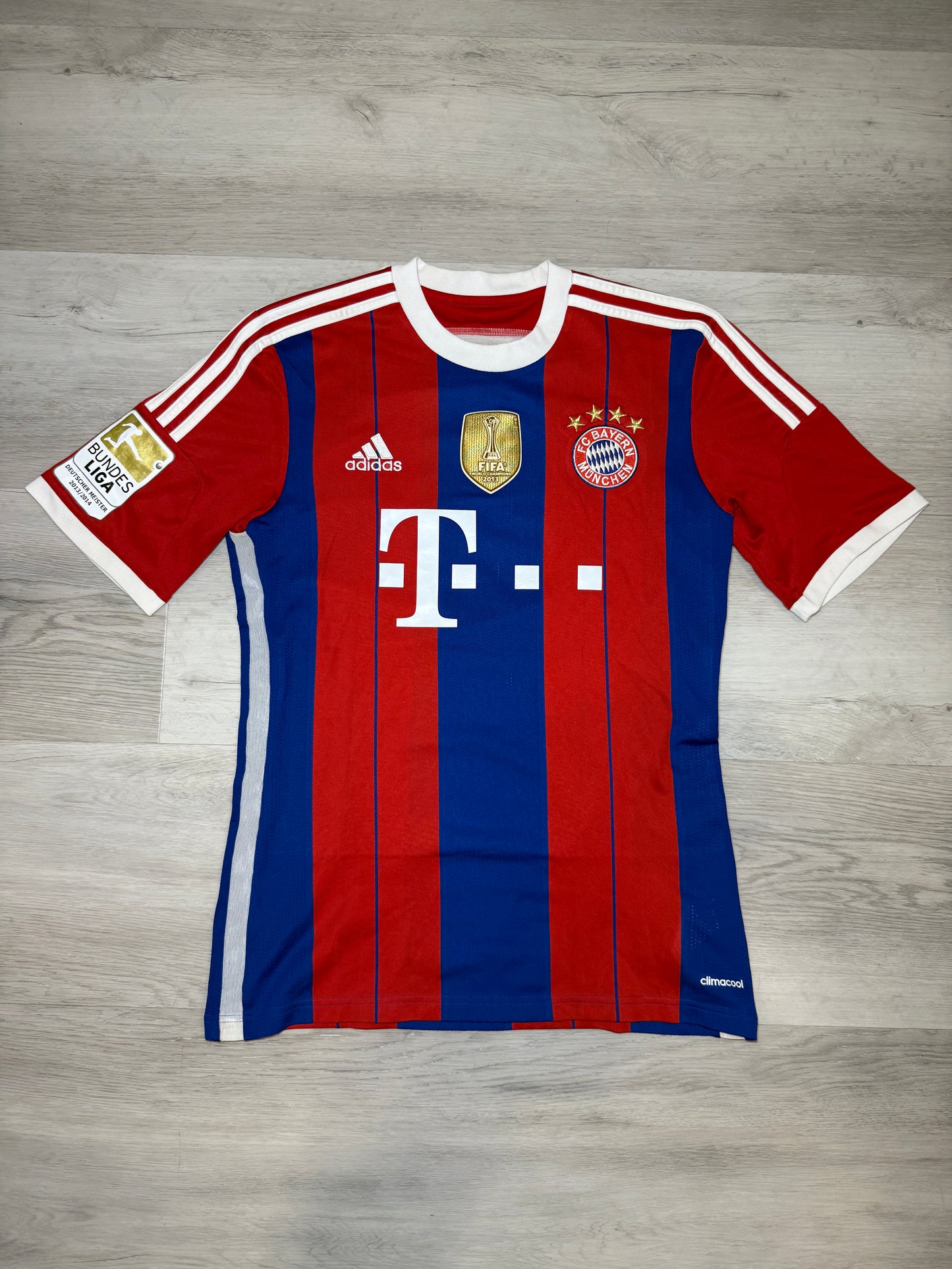 Bayern Munich 2014-15 Muller Home
Kit Small