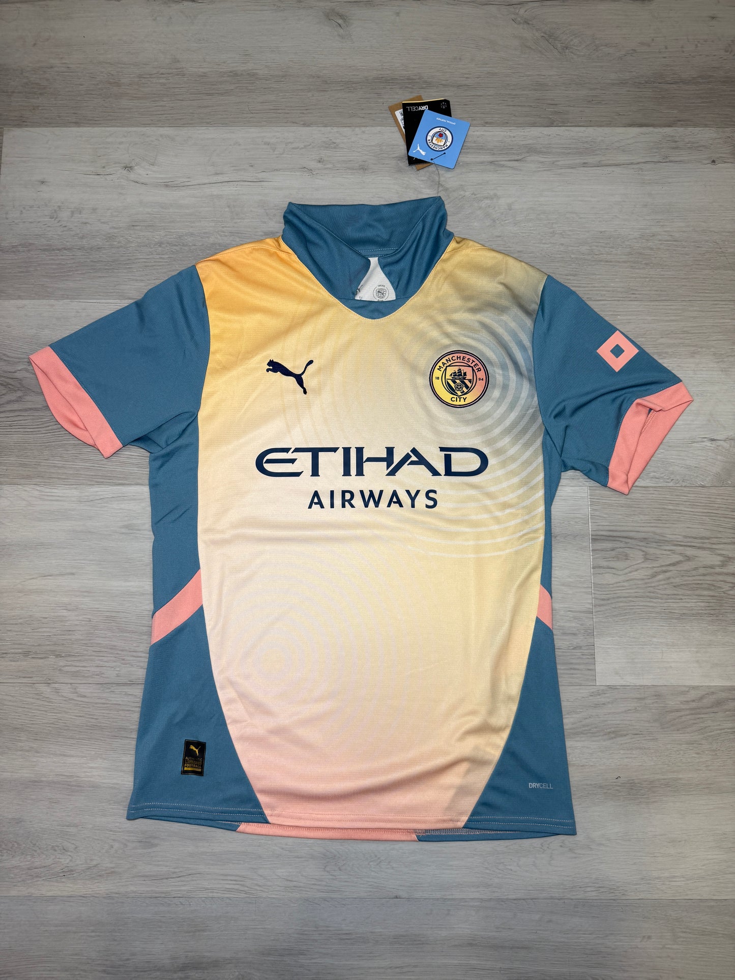 2024-25 Manchester City Fourth Shirt Medium