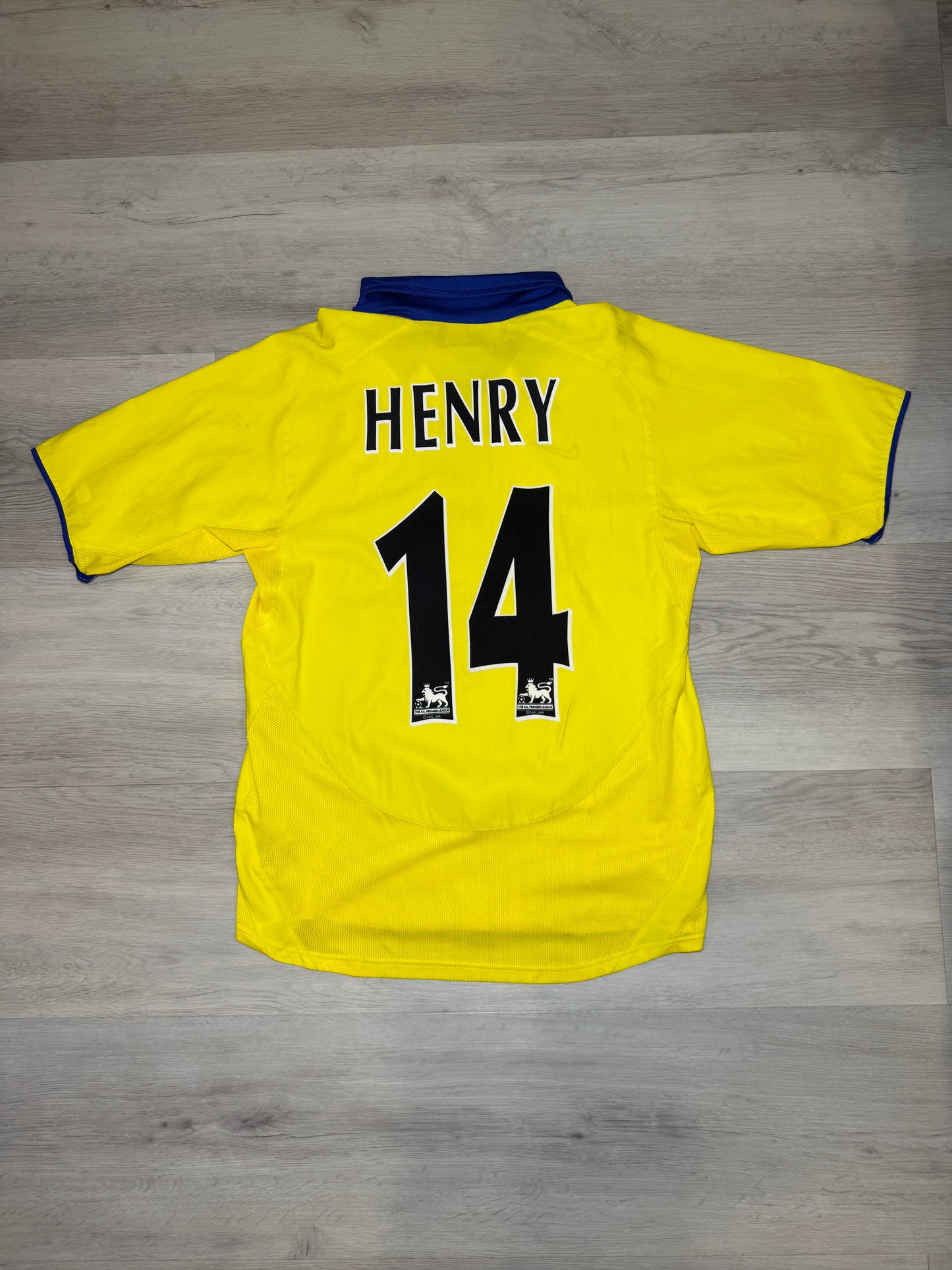 Arsenal 2003-04 Henry Away Kit (S)