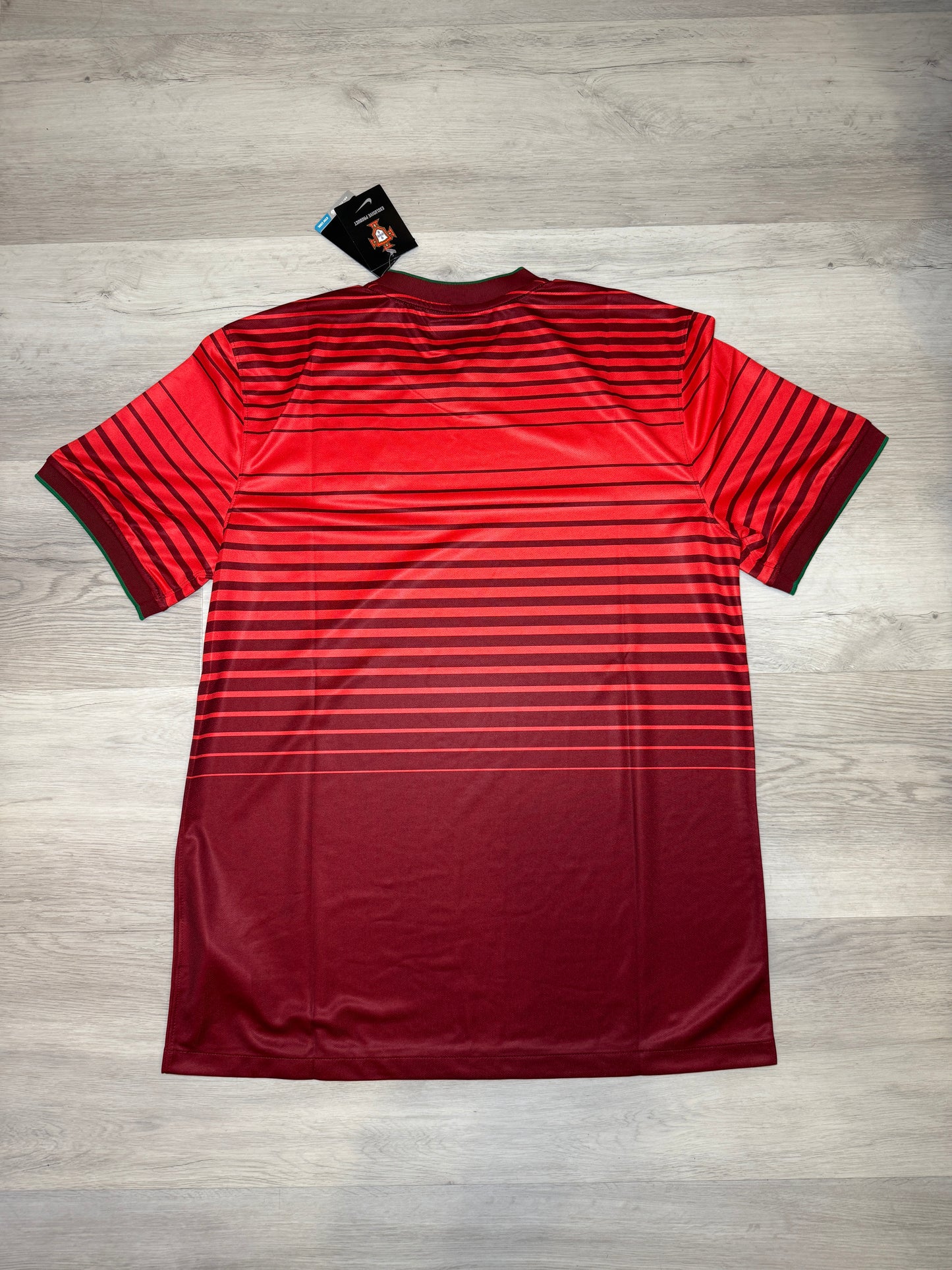 2014-15 Portugal Home Shirt Large