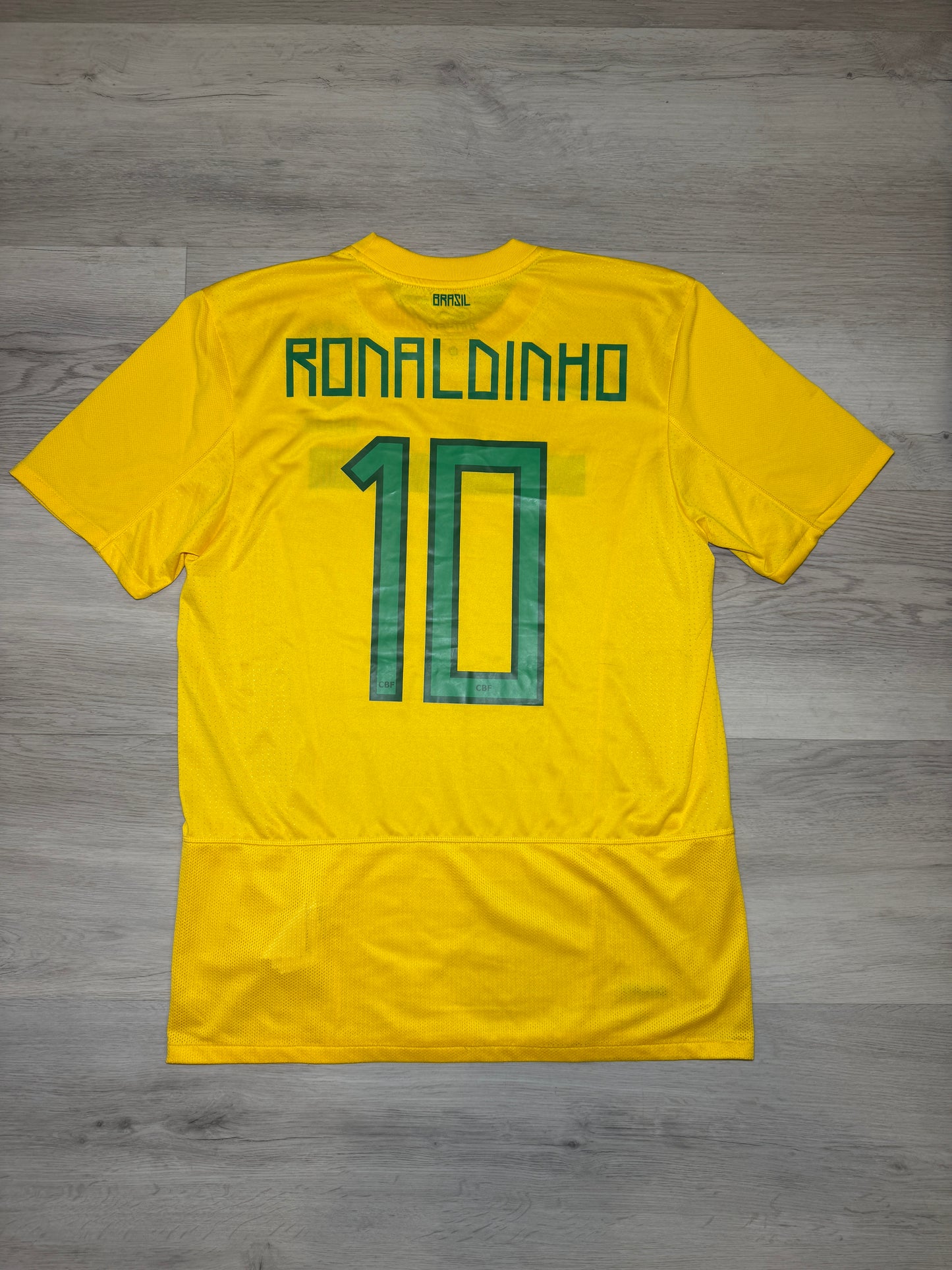 Brazil 2011-12 Ronaldinho Home Kit
(M)