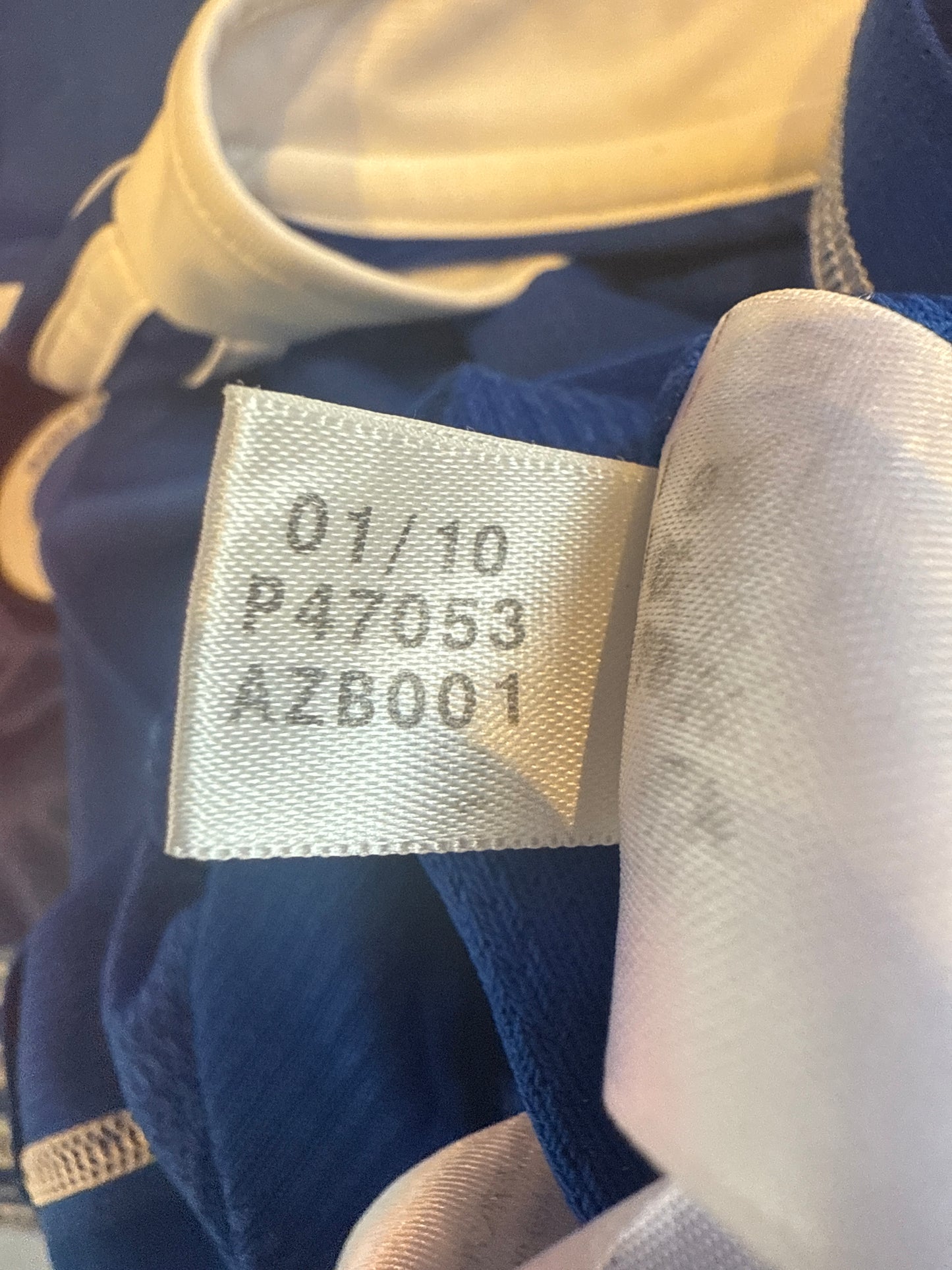 Argentina 2010-11 Messi Away Kit (M)
